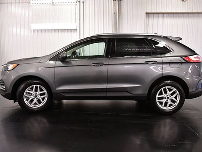 Used 2024 Ford Edge SEL w/ Convenience Package
