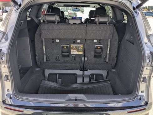 New 2026 Toyota Sienna Limited FWD image 15