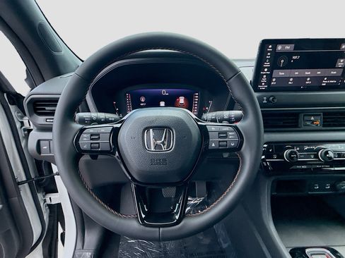 New 2026 Honda Pilot Sport image 10