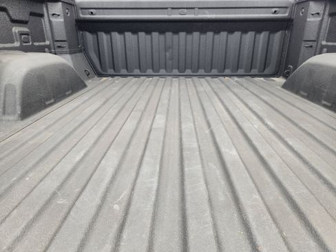 Used 2023 Chevrolet Silverado 1500 LT image 34