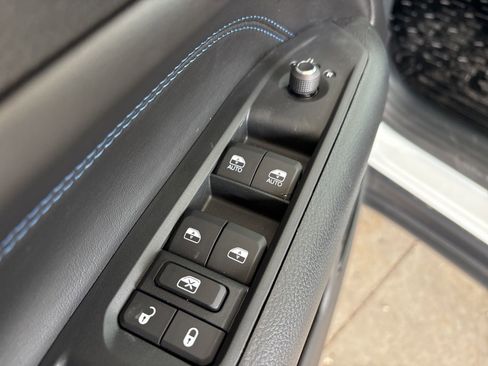New 2026 Jeep Compass Latitude AWD/4WD image 11