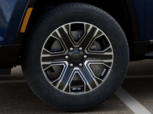 New 2026 Jeep Grand Wagoneer 4WD image 8