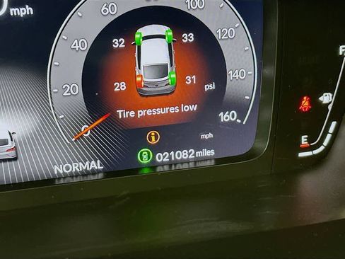 Used 2023 Acura Integra A-Spec image 19