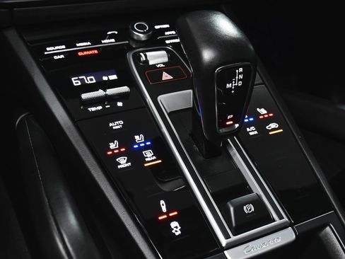 Used 2023 Porsche Cayenne GTS image 36