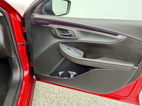 Used 2018 Chevrolet Impala LT FWD image 25
