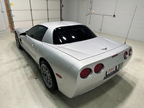 Used 2003 Chevrolet Corvette Z06 w/ Memory Package, 3 Drivers RWD image 18