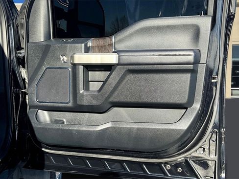 Used 2020 Ford F450 Lariat w/ Lariat Ultimate Package image 28