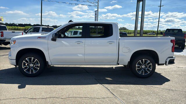 New 2026 Chevrolet Silverado 1500 RST w/ RST All Star Premium Package AWD/4WD image 4