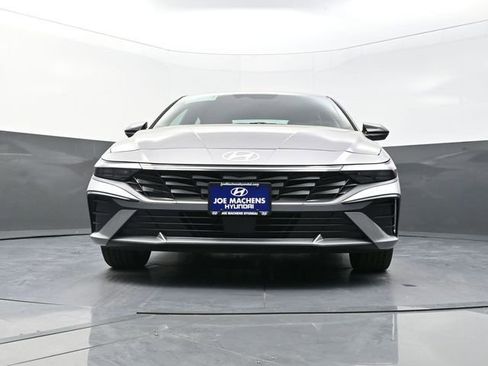 New 2026 Hyundai Elantra SEL Sport Premium FWD image 31