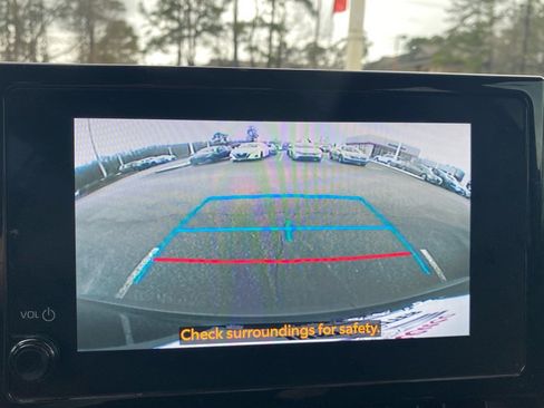 Used 2023 Toyota Corolla Cross LE image 26