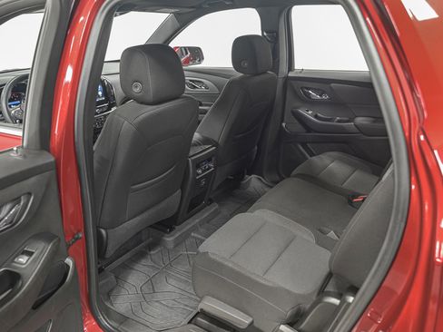 Used 2023 Chevrolet Traverse LT w/ LPO, Floor Liner Package image 26