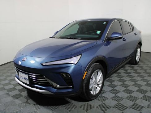 Used 2025 Buick Envista Preferred w/ Convenience I Package image 4