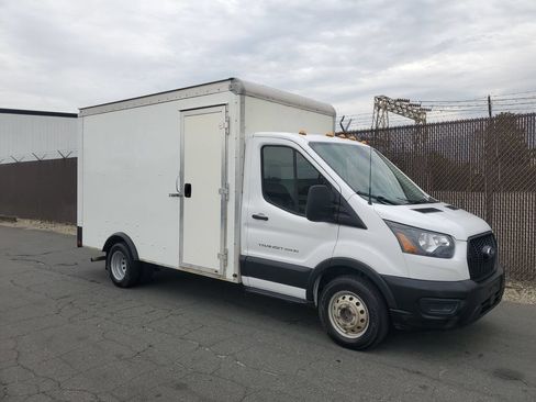 Used 2023 Ford Transit 350 DRW RWD image 3