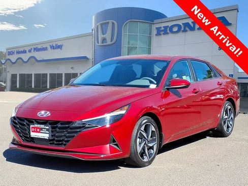 Used 2023 Hyundai Elantra SEL w/ Convenience Package FWD image 1