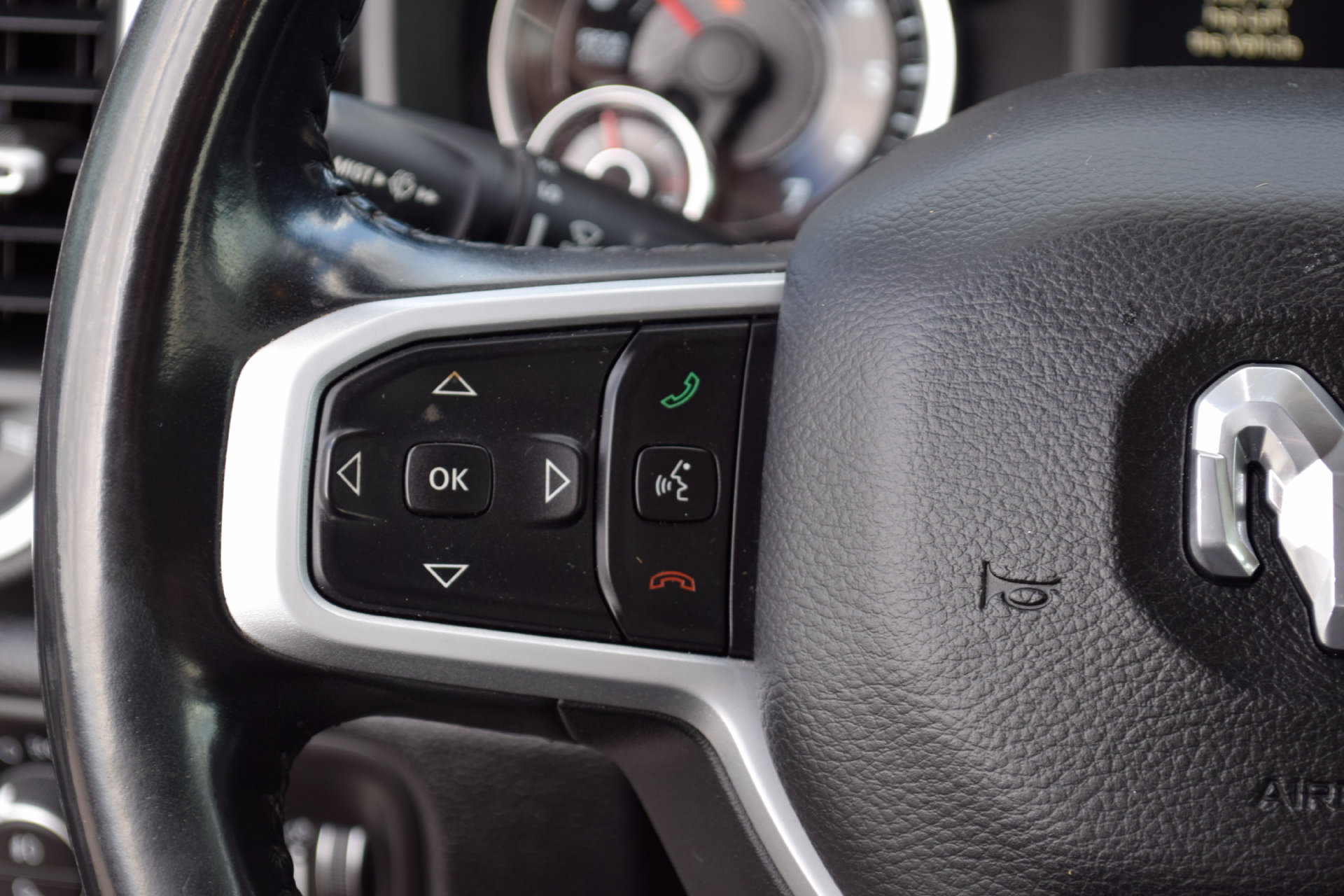 Used 2020 RAM 1500 Big Horn AWD/4WD image 8