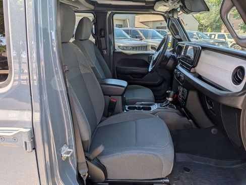 Used 2024 Jeep Wrangler Unlimited Sport AWD/4WD image 29