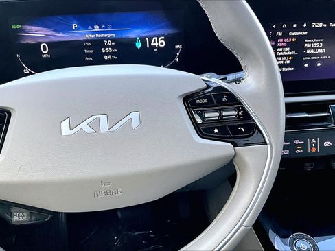 Used 2023 Kia Niro Wind FWD image 23