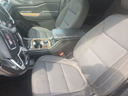 Used 2020 GMC Acadia SLE w/ Driver Convenience Package image 18