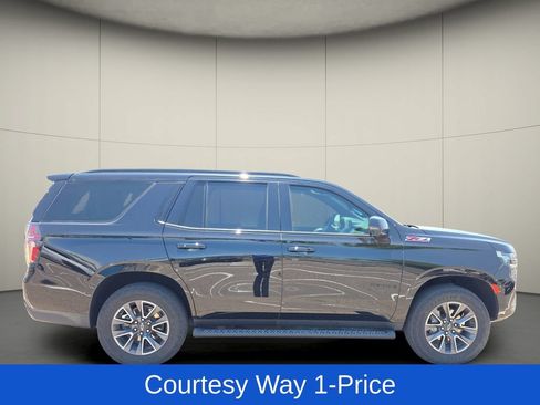 Used 2023 Chevrolet Tahoe Z71 w/ Luxury Package AWD/4WD image 11