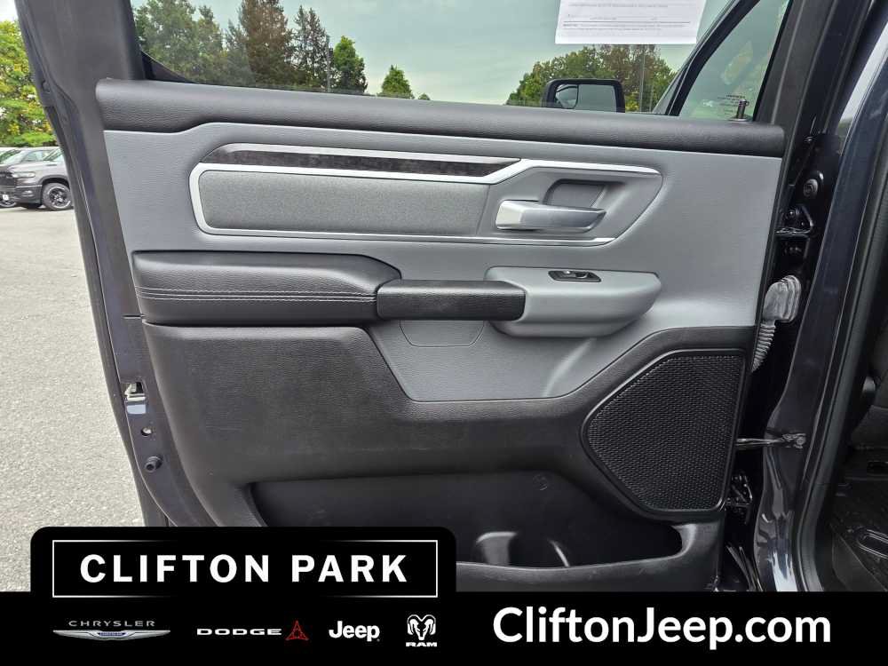 Used 2021 RAM 1500 Big Horn AWD/4WD image 12