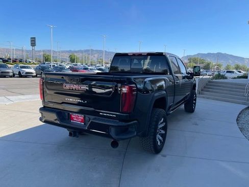 Used 2024 GMC Sierra 2500 Denali w/ Denali Reserve Package AWD/4WD image 4