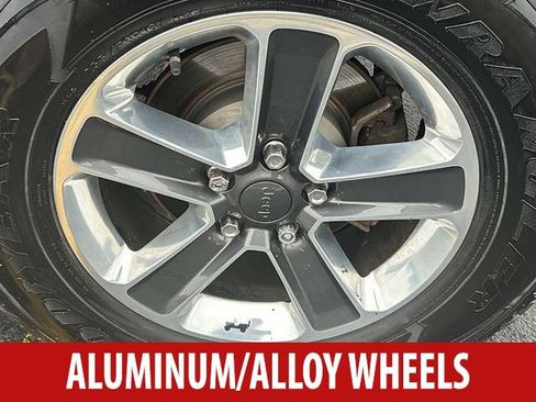 Used 2020 Jeep Wrangler Unlimited Sahara AWD/4WD image 6