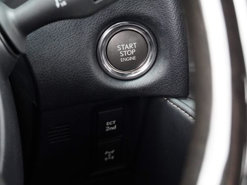Used 2022 Lexus GX 460 Premium w/ Accessory Package AWD/4WD image 18