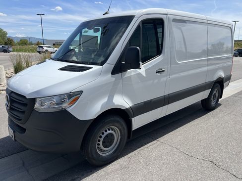 New 2026 Mercedes-Benz Sprinter 2500 image 8
