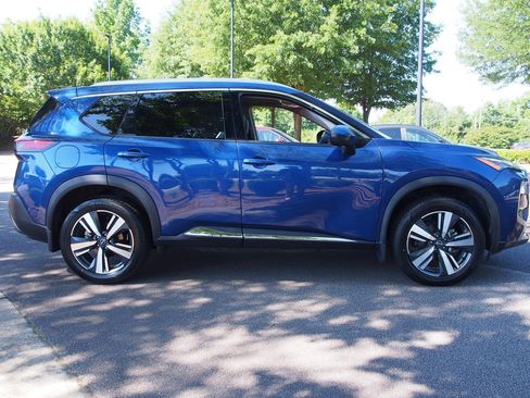 Used 2023 Nissan Rogue SL AWD/4WD image 8