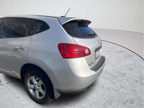 Used 2013 Nissan Rogue S w/ Special Edition Pkg AWD/4WD image 12