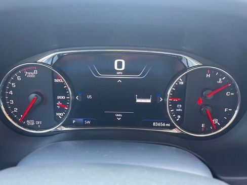 Used 2022 GMC Acadia Denali w/ Denali Technology Package image 8