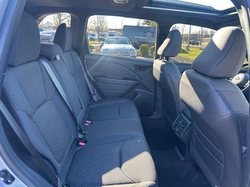 Used 2025 Subaru Forester Premium image 25