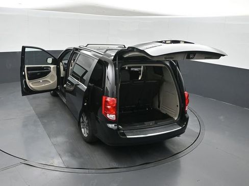 Used 2019 Dodge Grand Caravan SXT FWD image 51