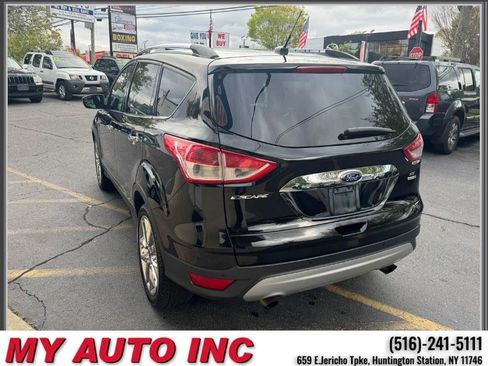 Used 2016 Ford Escape SE w/ SE Chrome Package AWD/4WD image 6