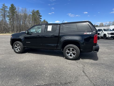 Used 2017 Chevrolet Colorado Z71 AWD/4WD image 8