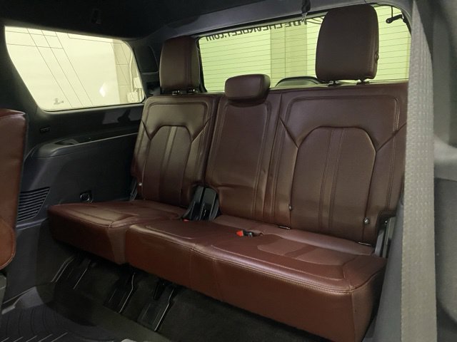 Used 2022 Ford Expedition Limited AWD/4WD image 25