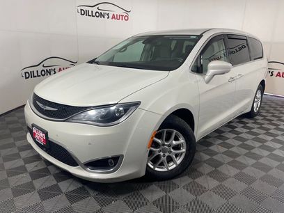 Used 2020 Chrysler Pacifica Touring w/ Advanced Safetytec Group
