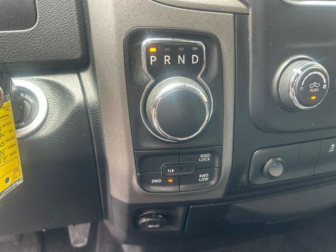 Used 2015 RAM 1500 Express AWD/4WD image 15