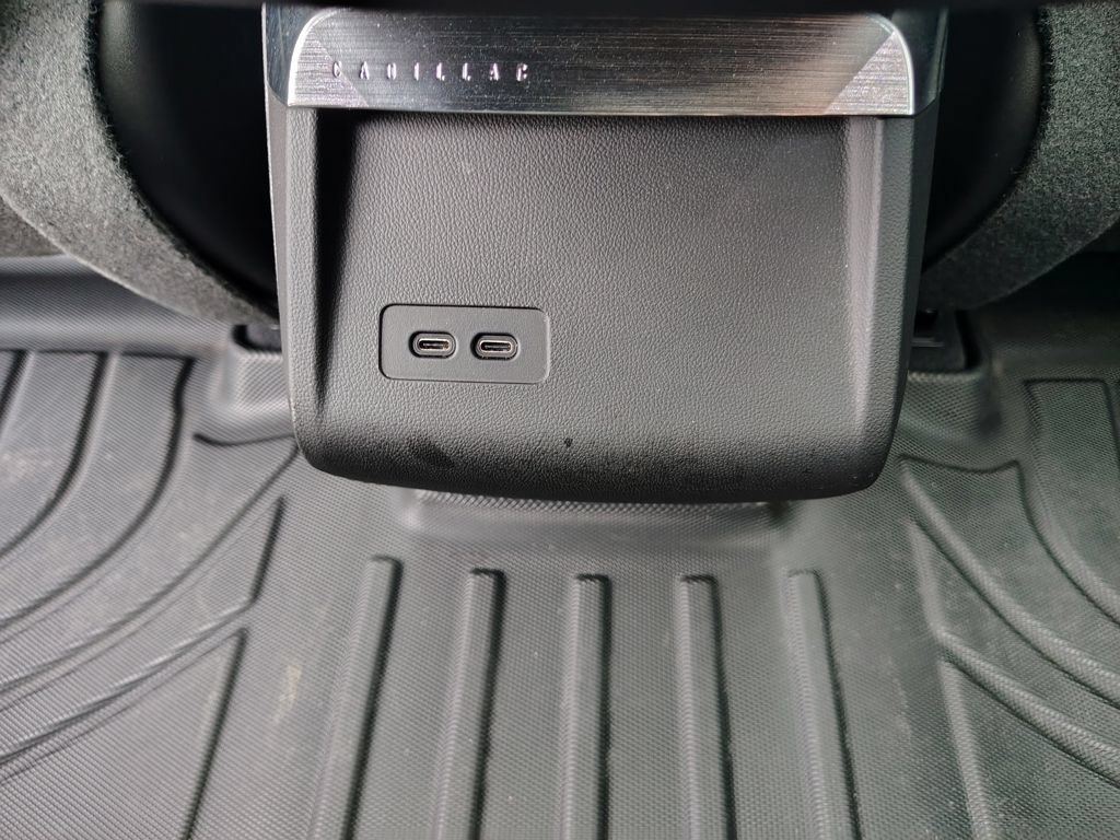 Used 2024 Cadillac Lyriq Sport AWD/4WD image 26