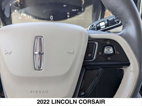 Used 2022 Lincoln Corsair Reserve w/ Equipment Group 201A FWD image 12