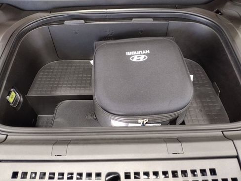 New 2026 Hyundai Ioniq 9 SEL image 6