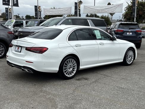 Used 2023 Mercedes-Benz E 350 Sedan image 3