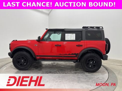 Used 2022 Ford Bronco Wildtrak image 4