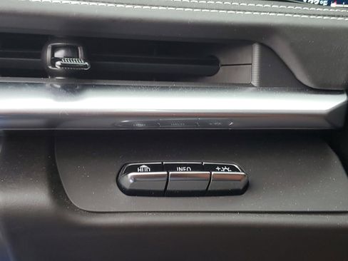 Used 2023 Chevrolet Corvette 3LT w/ Z51 Performance Package image 27