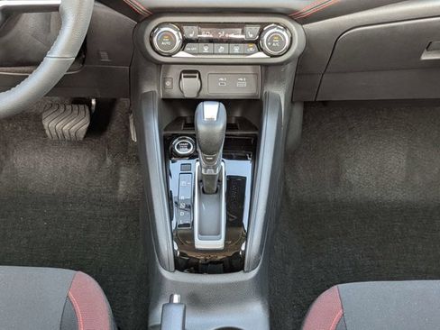 New 2025 Nissan Versa SR w/ Trunk Package image 19