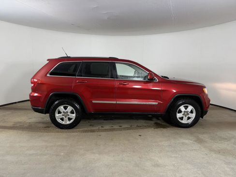 Used 2011 Jeep Grand Cherokee Laredo w/ Security & Convenience Group image 6