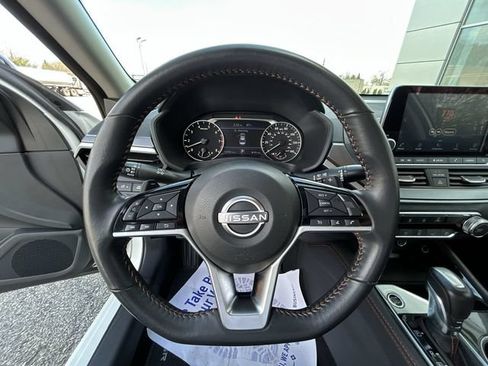 Certified 2023 Nissan Altima 2.5 SR FWD image 18