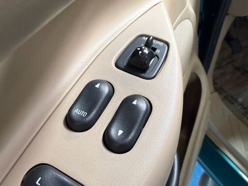 Used 1998 Ford F150 4x4 Regular Cab image 38