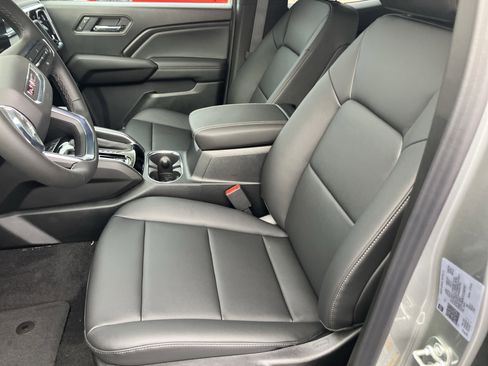 New 2026 GMC Canyon Elevation image 12