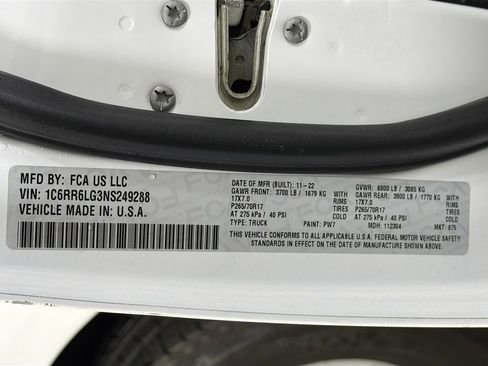 Used 2022 RAM 1500 Classic SLT image 31